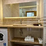 Cosher Gardenia Palace 6 Free Parking *