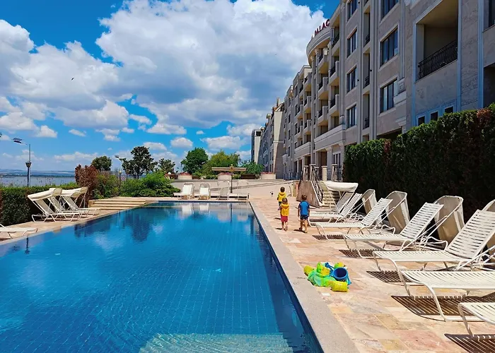 Cosher Gardenia Palace 6 Free Parking Apartman