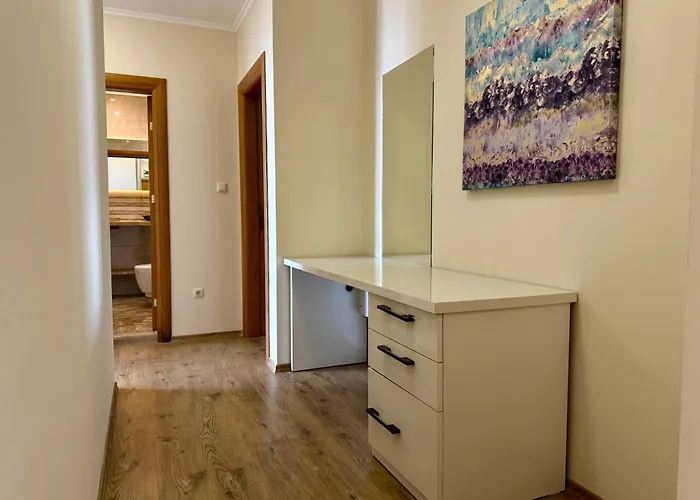 Cosher Gardenia Palace 6 Free Parking Apartman *